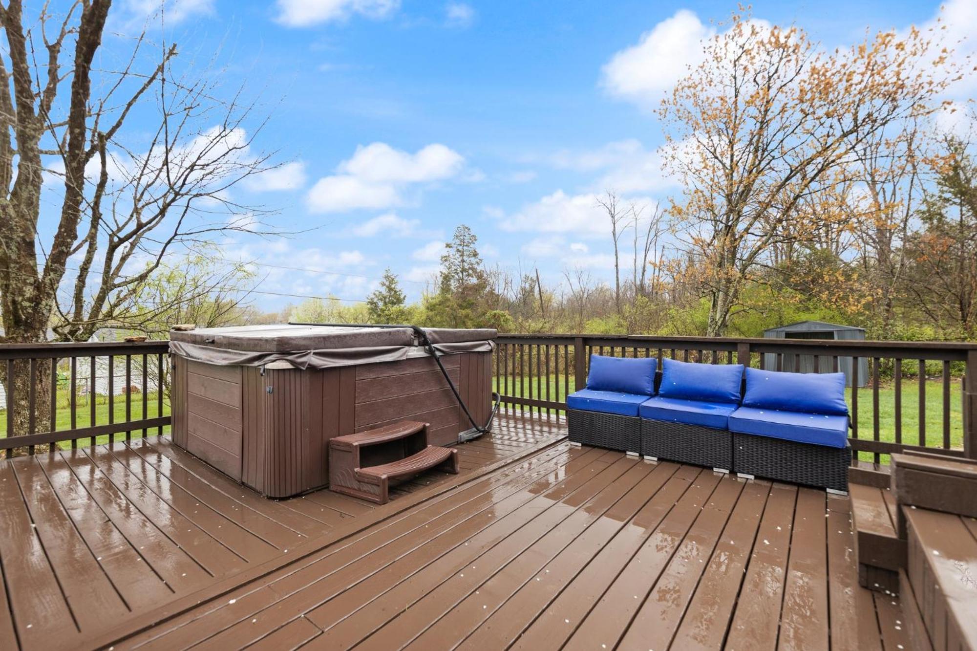 The Kentucky Bluegrass Retreat Villa Франкфорт Екстериор снимка