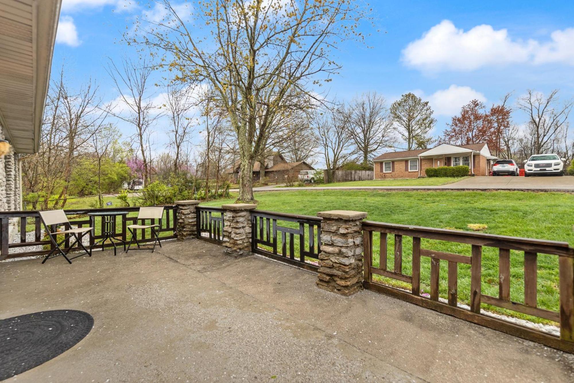 The Kentucky Bluegrass Retreat Villa Франкфорт Екстериор снимка